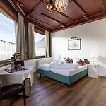 Restaurant Waldcafe Guest house Mayrhofen
