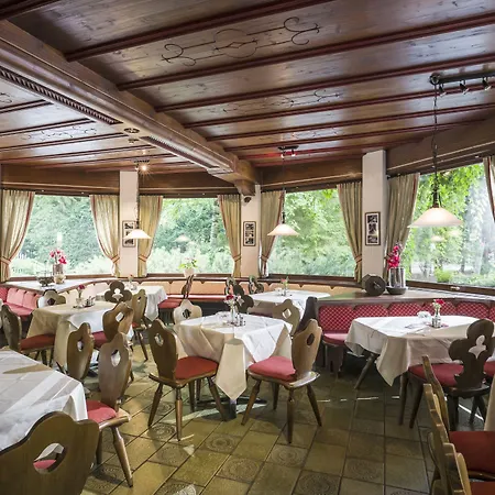 בית הארחה Restaurant Waldcafe מאיירהופן