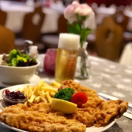 Restaurant Waldcafe 3*